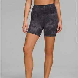 Lululemon 6” align biker shorts